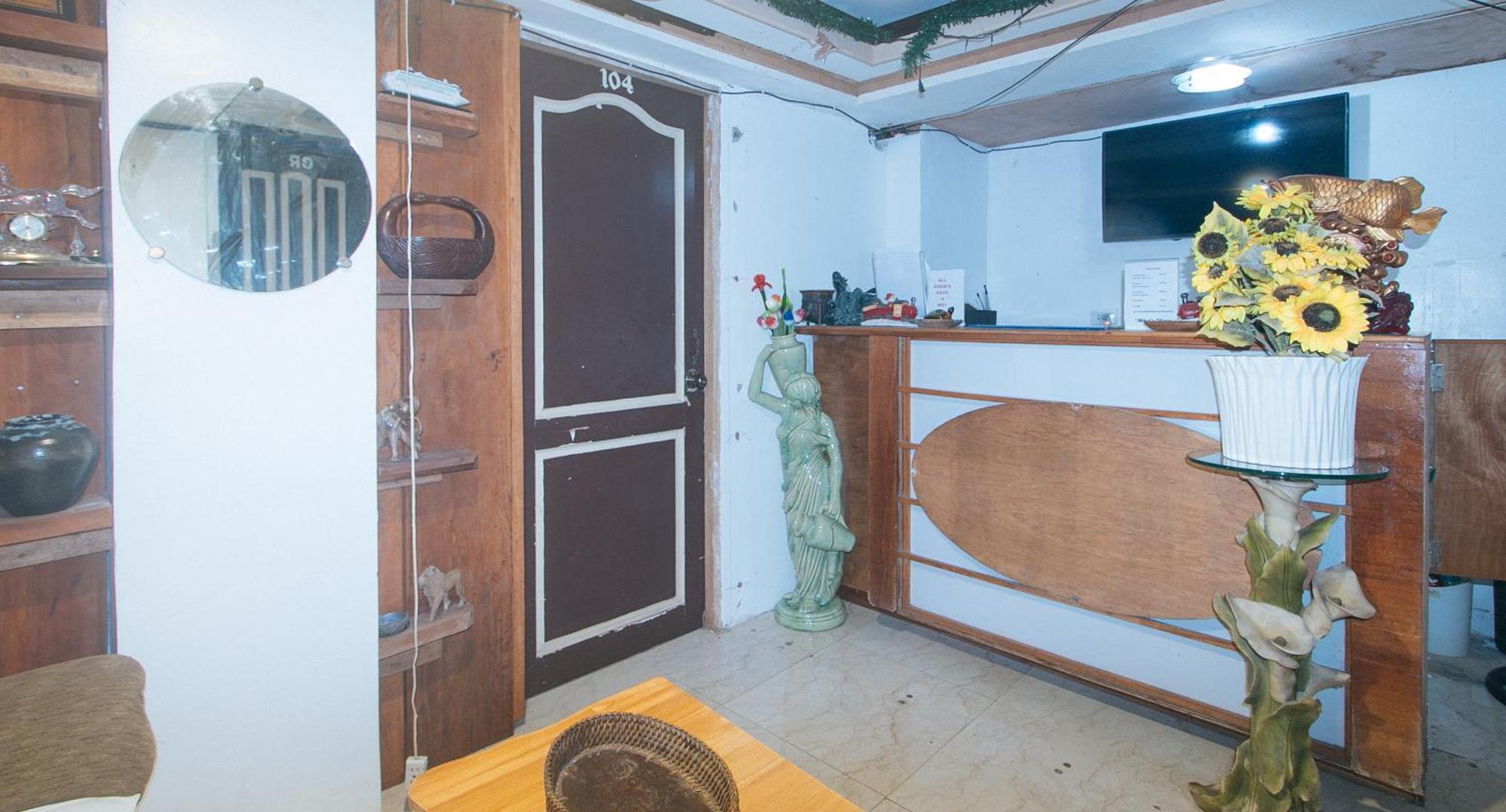 Reddoorz At Minas Place 1 Tacloban Exterior photo